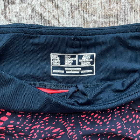 New Balance Shorts - Picture 5 of 6